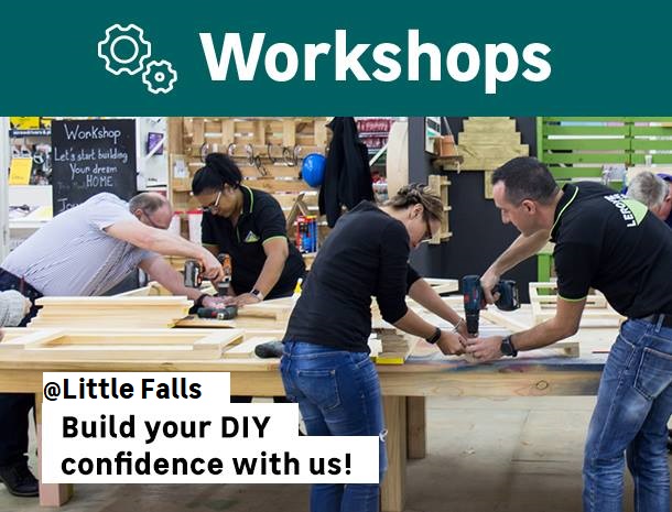 How to make a Wood Pallet Christmas Tree (R150)