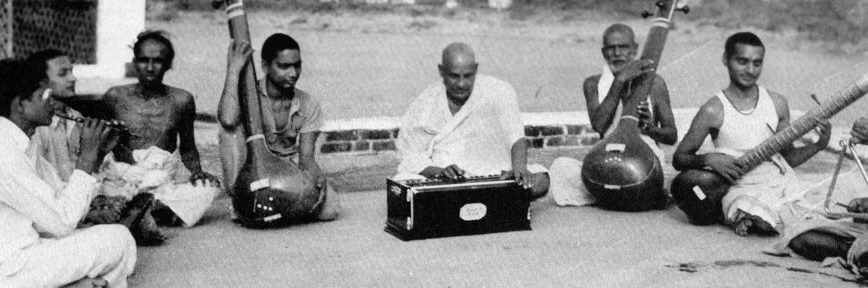 Satsang at Ananda Kutir Ashrama