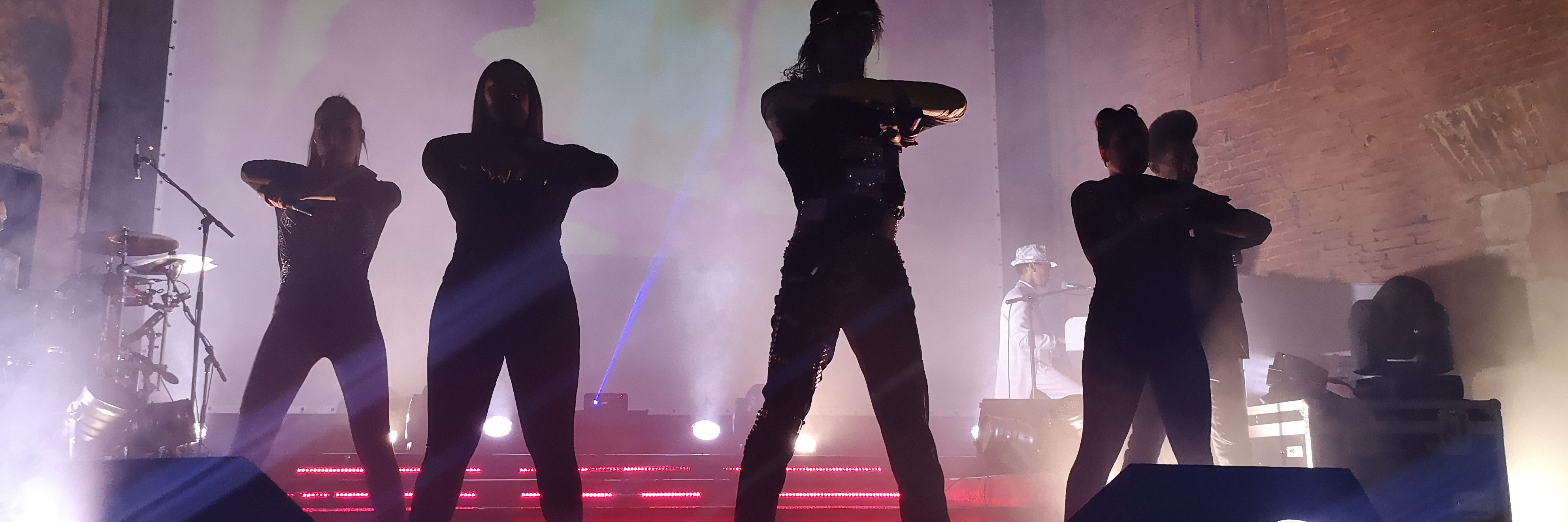 Michael Jonathan as Michael Jackson - Black or White!