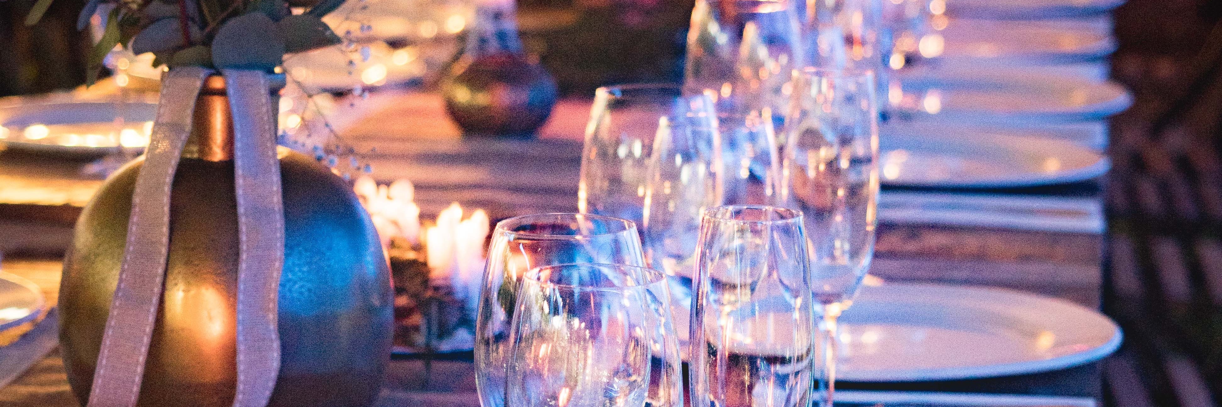 Dinner with strangers 