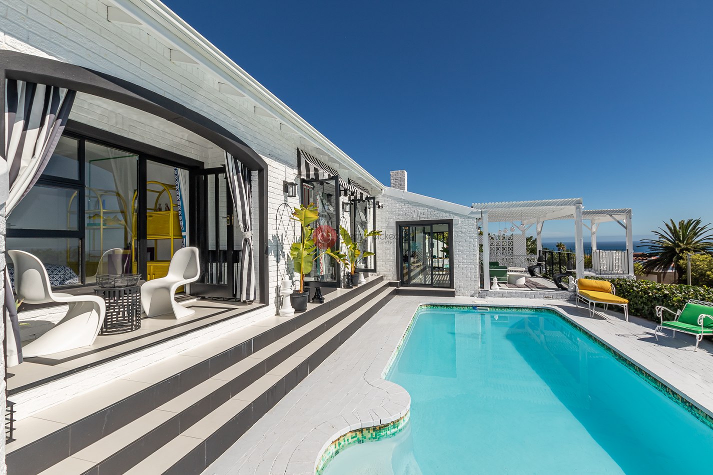 Subversion_Noir - Camps Bay Villa