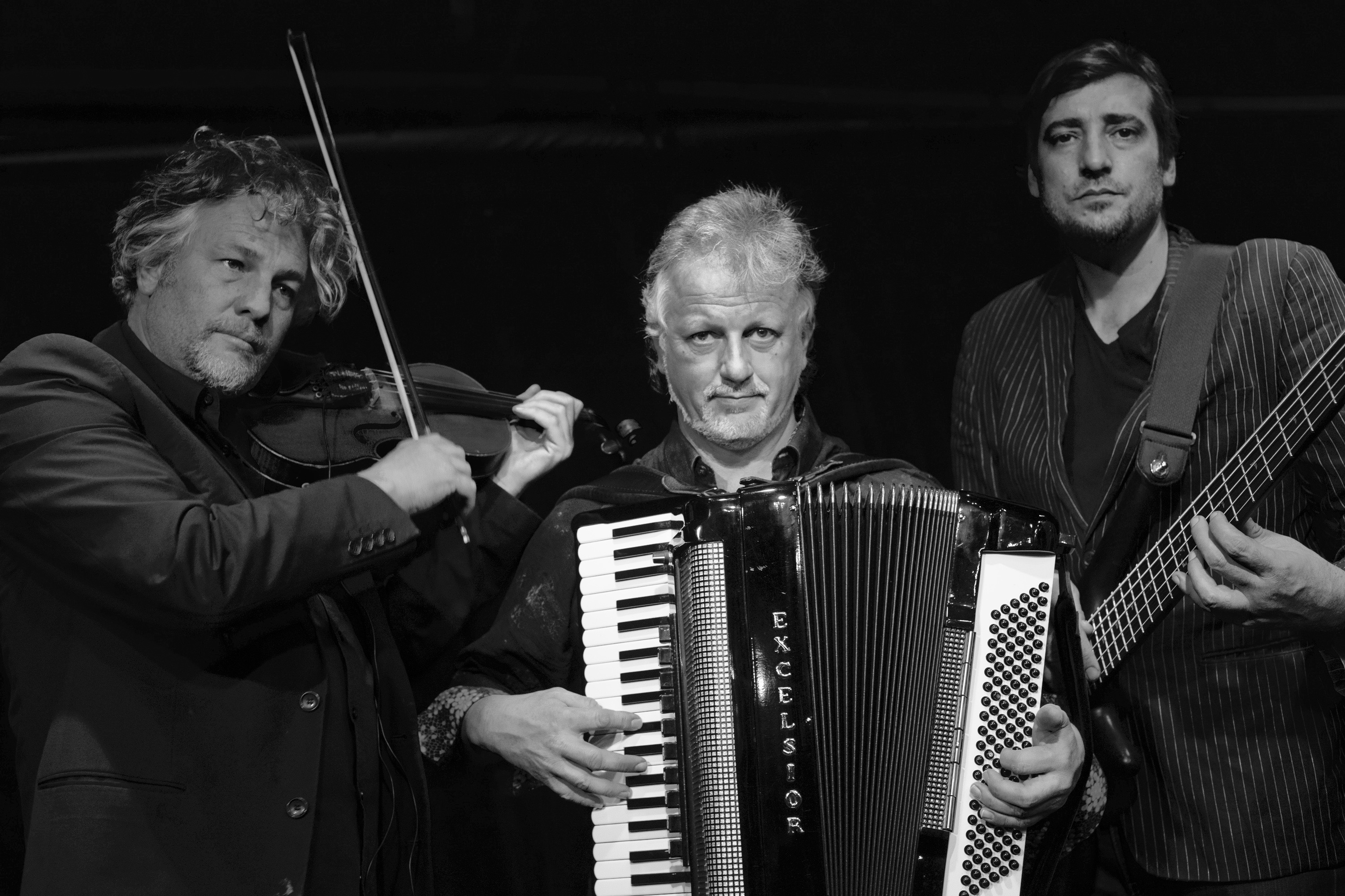 The Story of Vivaldi's 4Seasons by the World Cafe Trio