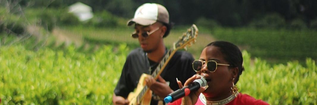 An Evening with Kiara and the Nickies