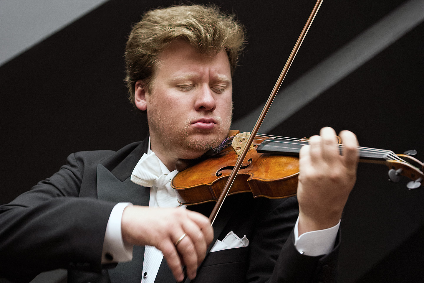 ANDREY BARANOV violin