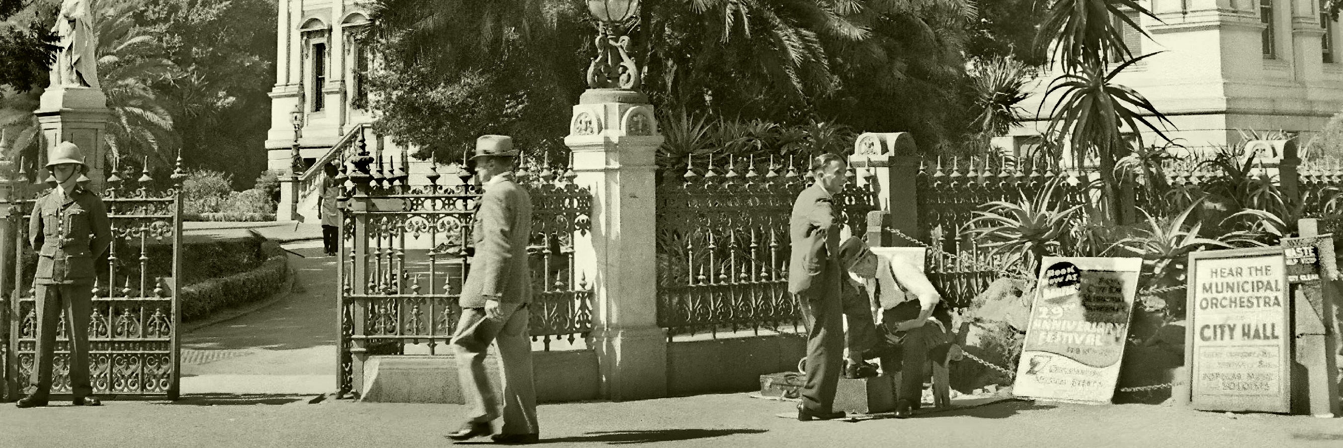 Double Dutch - A Heritage Walking Tour through the Company's Garden