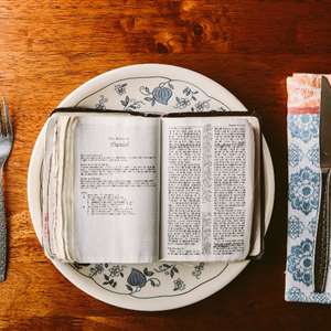 Men ought to pray and fast