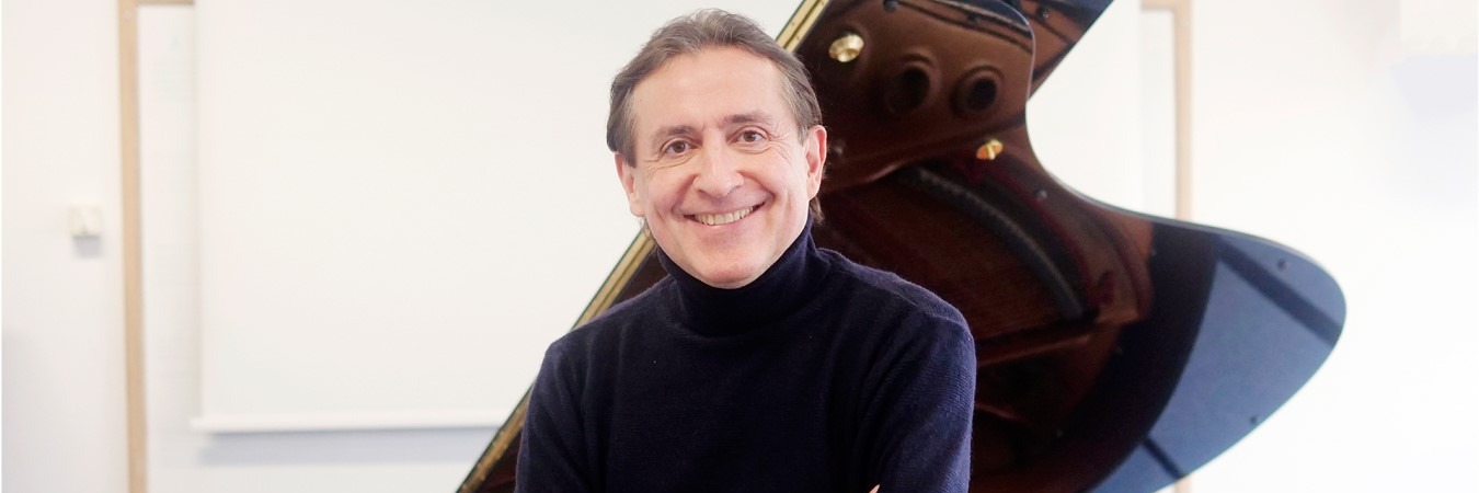 JMS PRESENTS LUDMIL ANGELOV