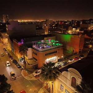 Paradise Sunset with Amorato