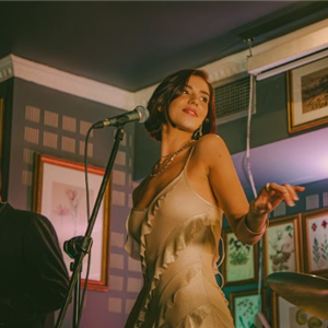 Kristi Lowe LIVE at café Roux!