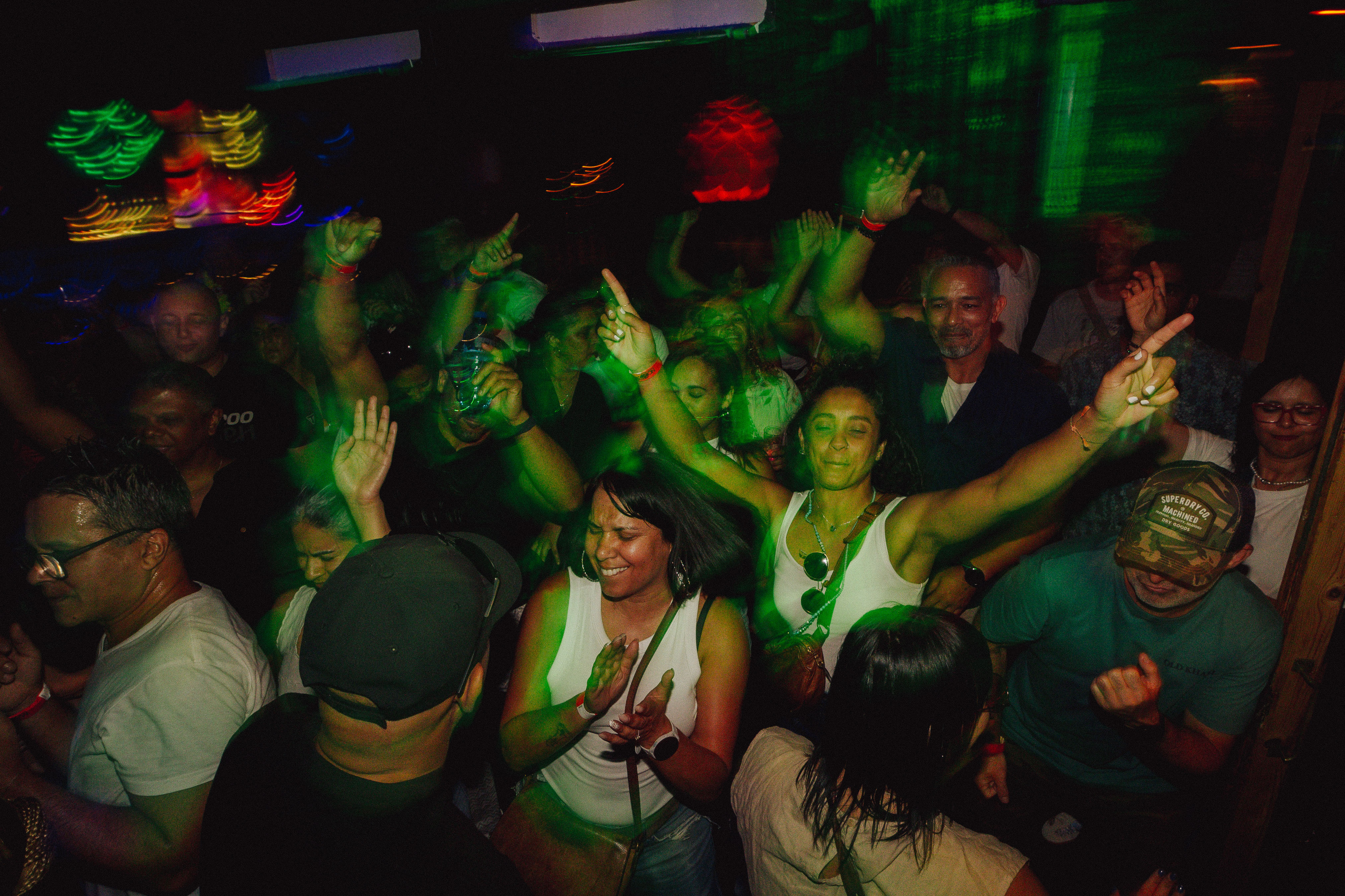 Back to the Old House -Peter Abrahams & Friends: The Intimate House Sessions