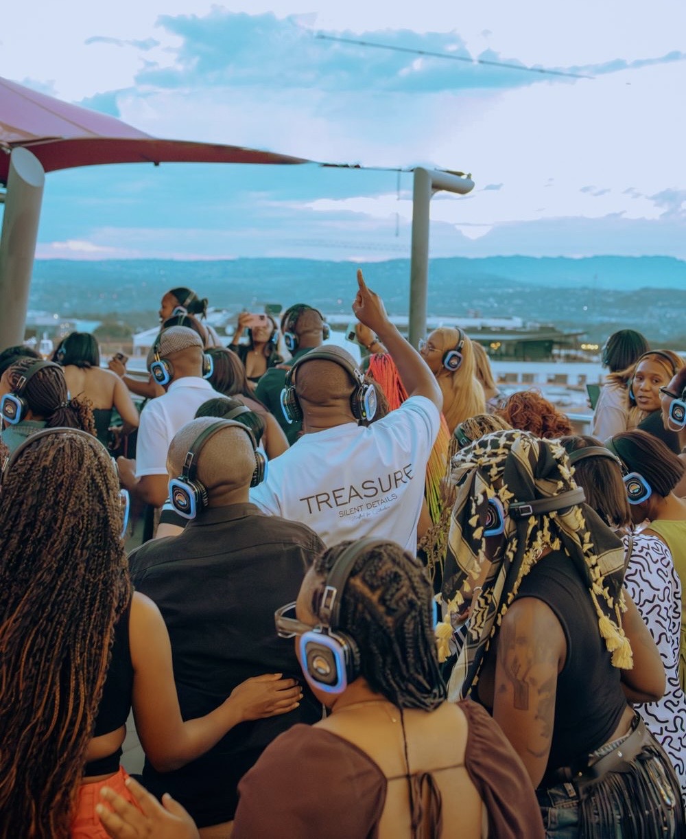 Silent Disco Radisson RED Last Sunday