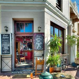 Munch at Roxy Late Night