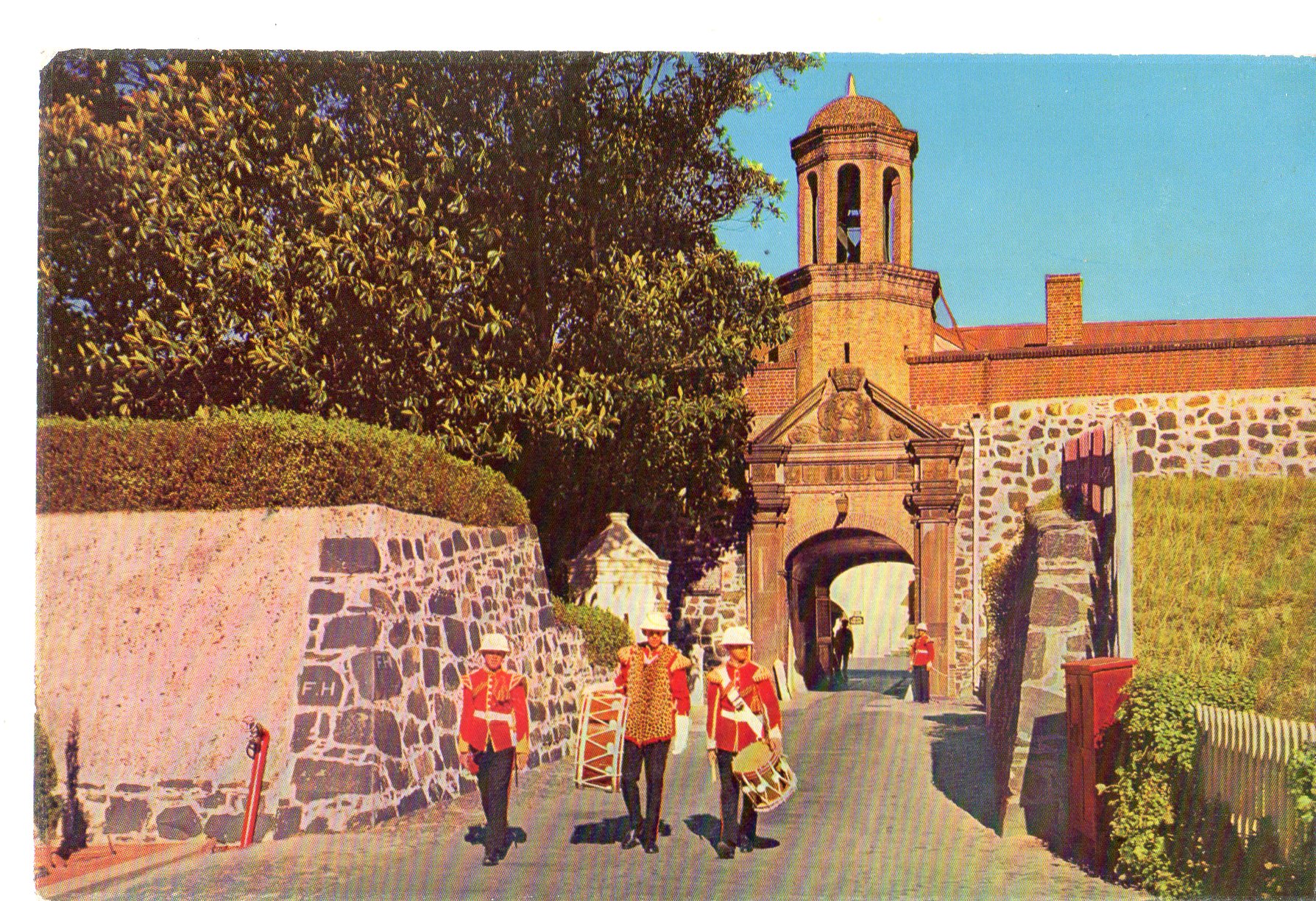 Boom Mates - A Heritage Walking Tour through the Castle of Good Hope