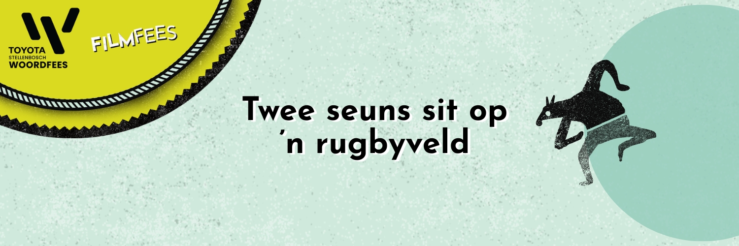 Twee seuns sit op ’n rugbyveld