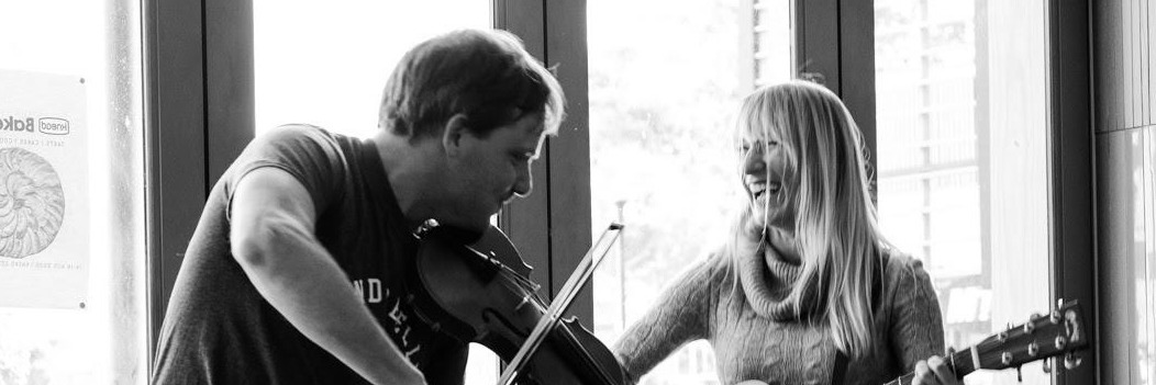 Jenny & James LIVE! @ café Roux
