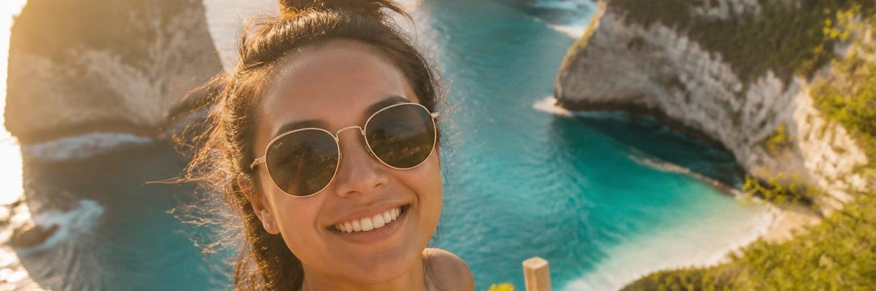 Paint the world. Paint your favourite travel memory